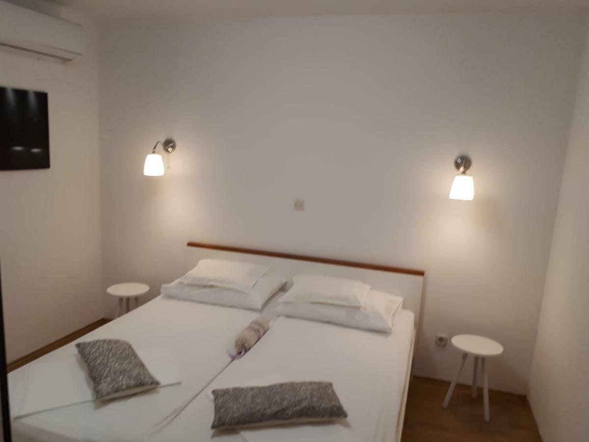 Apartment Viki Makarska Exterior photo